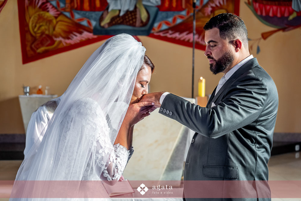 casamento curitiba-fotografo de casamento-fotografo curitiba-casamento na igreja-casamento 2027-vestido de noiva-casamento catolico-casamento com festa-fotografo de casamento curitiba-fotografo-wedding-matrimonio-casamento na igreja-festa