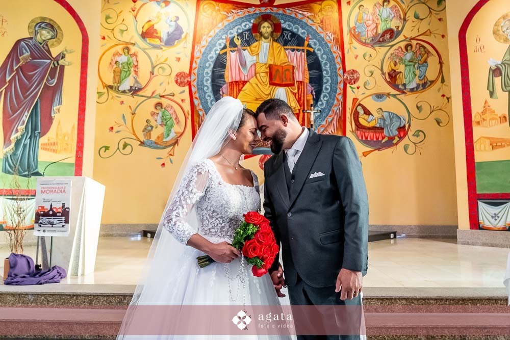 casamento curitiba-fotografo de casamento-fotografo curitiba-casamento na igreja-casamento 2027-vestido de noiva-casamento catolico-casamento com festa-fotografo de casamento curitiba-fotografo-wedding-matrimonio-casamento na igreja-festa