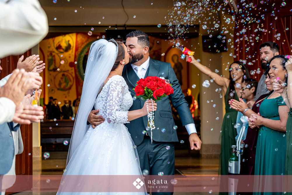 casamento curitiba-fotografo de casamento-fotografo curitiba-casamento na igreja-casamento 2027-vestido de noiva-casamento catolico-casamento com festa-fotografo de casamento curitiba-fotografo-wedding-matrimonio-casamento na igreja-festa