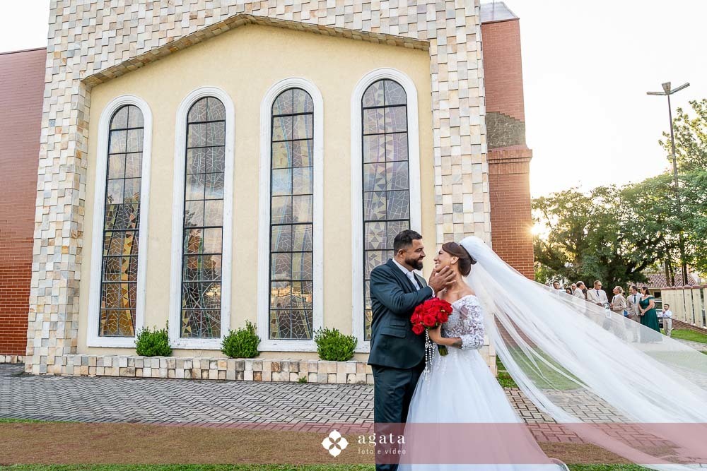 casamento curitiba-fotografo de casamento-fotografo curitiba-casamento na igreja-casamento 2027-vestido de noiva-casamento catolico-casamento com festa-fotografo de casamento curitiba-fotografo-wedding-matrimonio-casamento na igreja-festa