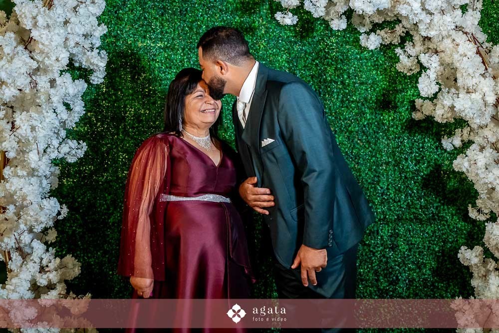 casamento curitiba-fotografo de casamento-fotografo curitiba-casamento na igreja-casamento 2027-vestido de noiva-casamento catolico-casamento com festa-fotografo de casamento curitiba-fotografo-wedding-matrimonio-casamento na igreja-festa