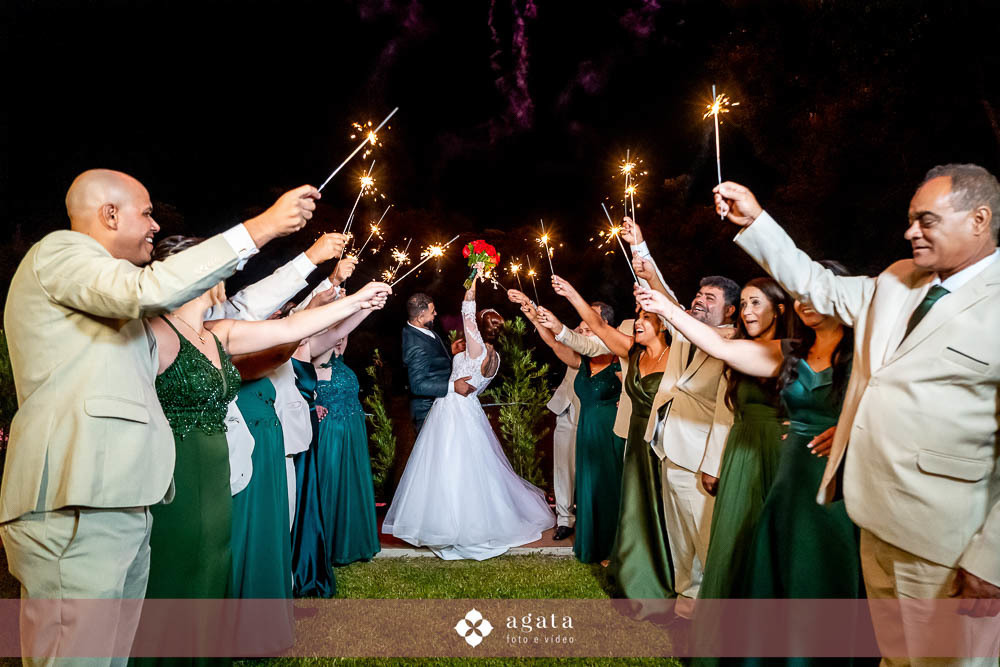 casamento curitiba-fotografo de casamento-fotografo curitiba-casamento na igreja-casamento 2027-vestido de noiva-casamento catolico-casamento com festa-fotografo de casamento curitiba-fotografo-wedding-matrimonio-casamento na igreja-festa