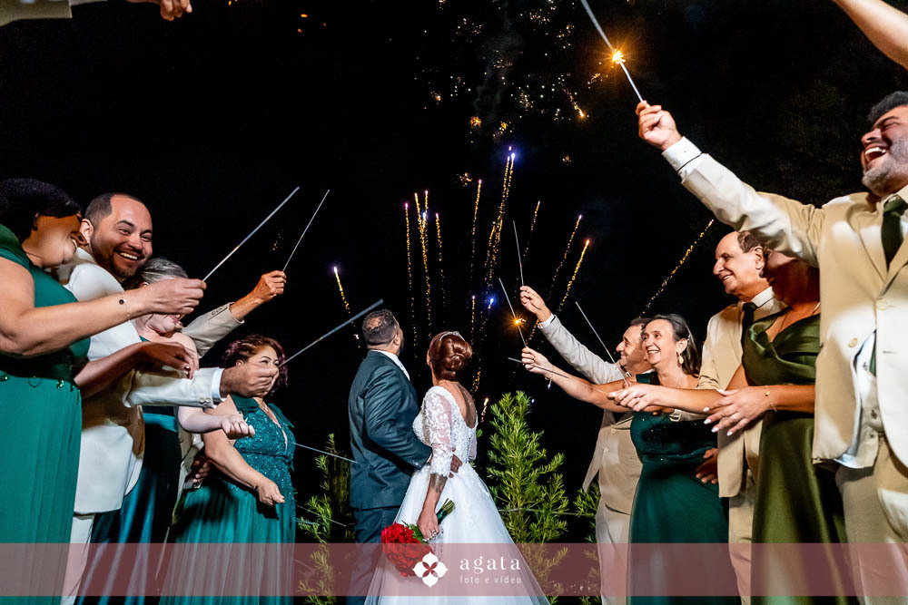 casamento curitiba-fotografo de casamento-fotografo curitiba-casamento na igreja-casamento 2027-vestido de noiva-casamento catolico-casamento com festa-fotografo de casamento curitiba-fotografo-wedding-matrimonio-casamento na igreja-festa