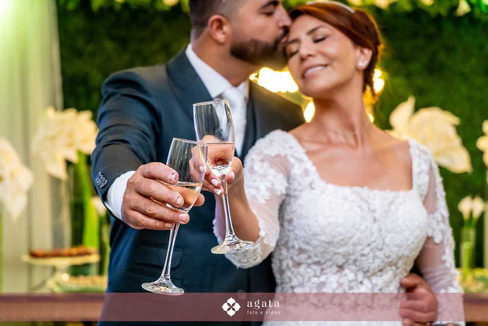 casamento curitiba-fotografo de casamento-fotografo curitiba-casamento na igreja-casamento 2027-vestido de noiva-casamento catolico-casamento com festa-fotografo de casamento curitiba-fotografo-wedding-matrimonio-casamento na igreja-festa