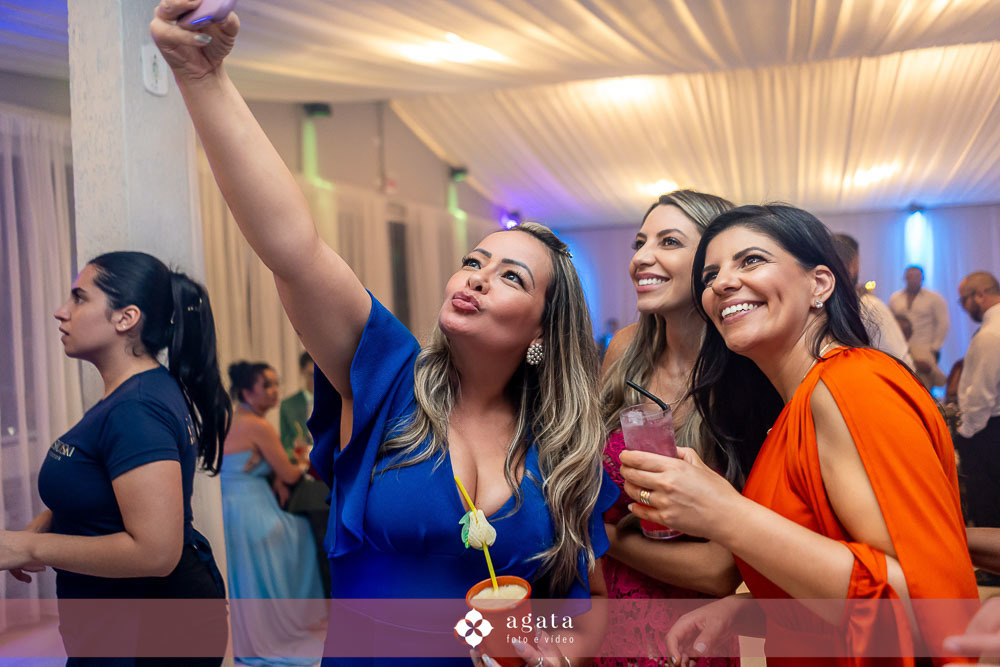 casamento curitiba-fotografo de casamento-fotografo curitiba-casamento na igreja-casamento 2027-vestido de noiva-casamento catolico-casamento com festa-fotografo de casamento curitiba-fotografo-wedding-matrimonio-casamento na igreja-festa