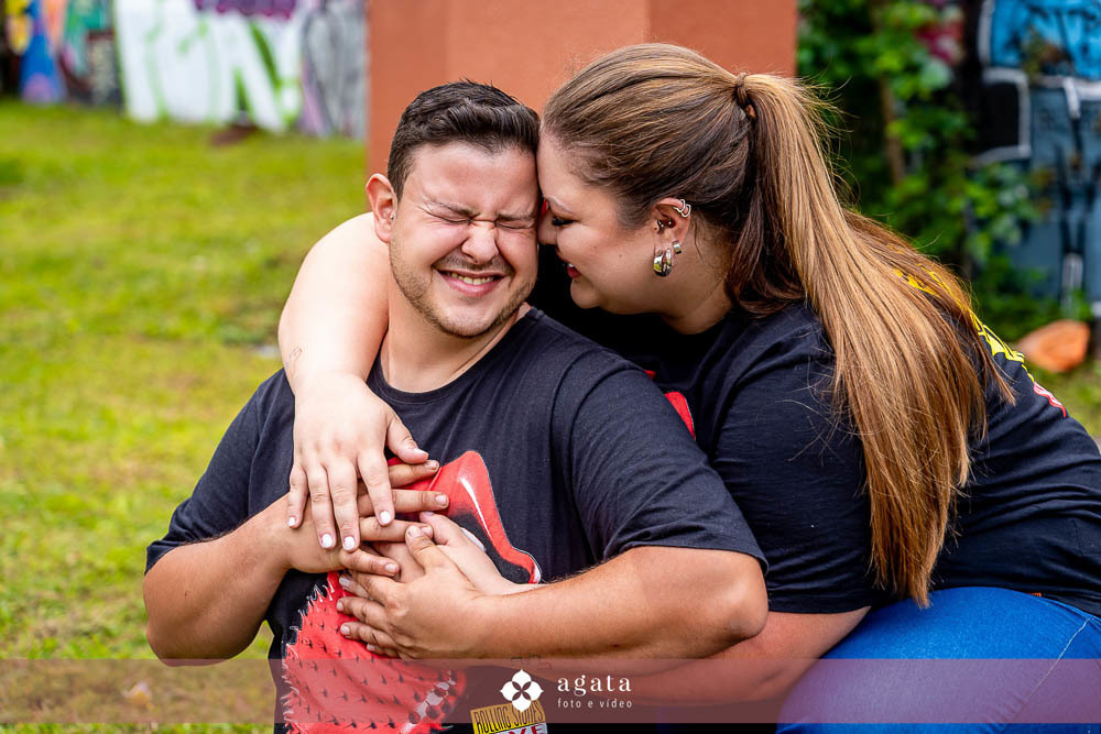 ensaio pre wedding curitiba-fotografo de casamento curitiba-ensaio externo-ensaio comskate casal-pista de skate-casal moderno-noivos despojados-fotografo curitiba-fotografo de casamento-casamento 2027-casamento-noiva-noivos-save the date