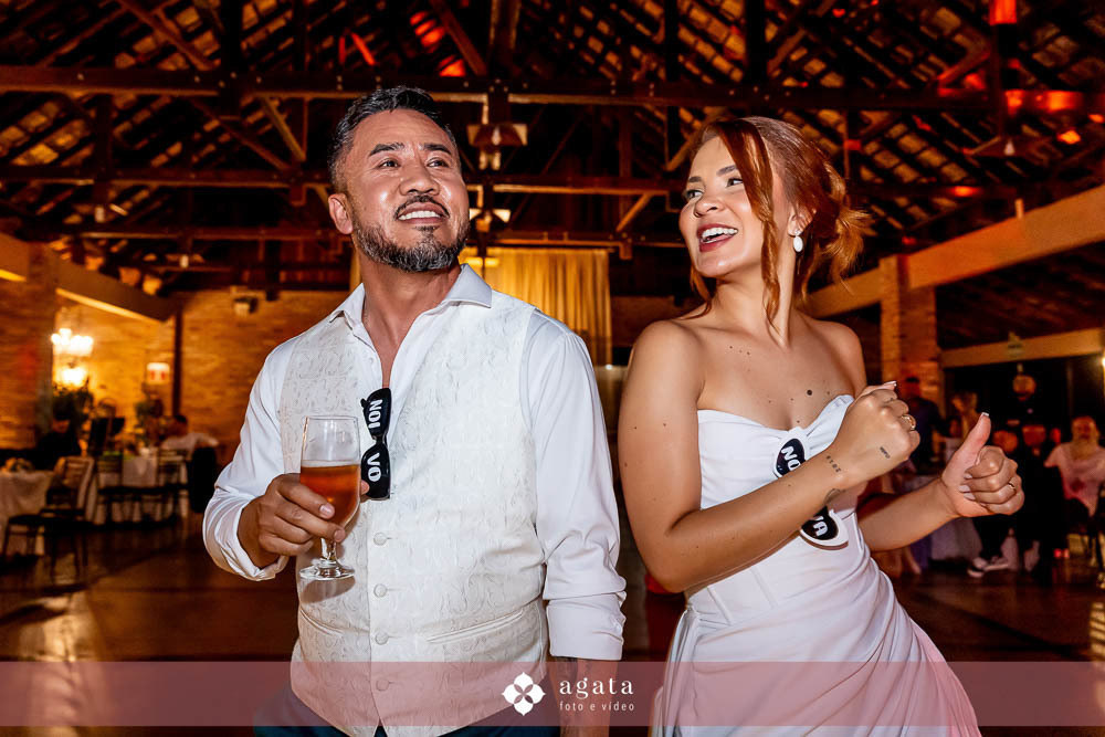 casamento curitiba-fotografo de casamento curitiba-casamento ao ar livre-noiva-vestido de noiva-casamento 2027-noiva de cabelo solto-casamento no jardim-ensaio casal externo-wedding-casamento 2026-casamento 2027-casamento do ano-madrinhas de casamento-wed
