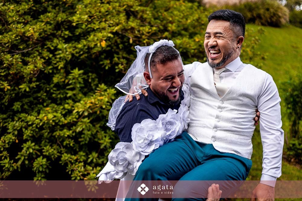 casamento curitiba-fotografo de casamento curitiba-casamento ao ar livre-noiva-vestido de noiva-casamento 2027-noiva de cabelo solto-casamento no jardim-ensaio casal externo-wedding-casamento 2026-casamento 2027-casamento do ano-madrinhas de casamento-wed