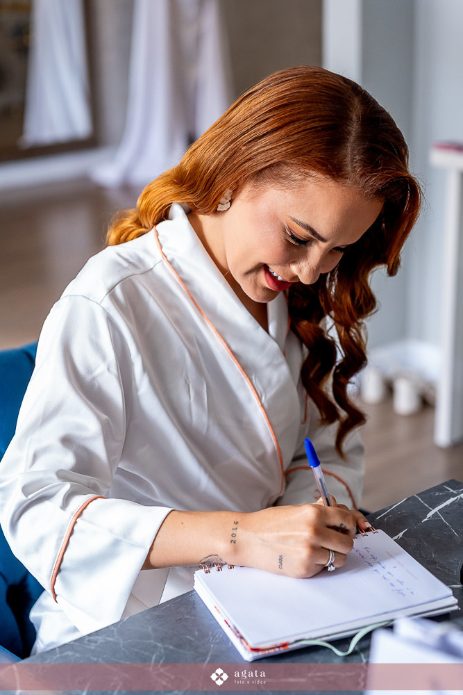 casamento curitiba-fotografo de casamento curitiba-casamento ao ar livre-noiva-vestido de noiva-casamento 2027-noiva de cabelo solto-casamento no jardim-ensaio casal externo-wedding-casamento 2026-casamento 2027-casamento do ano-madrinhas de casamento-wed