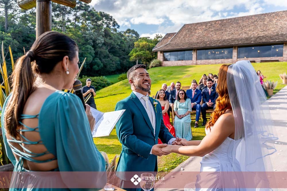 casamento curitiba-fotografo de casamento curitiba-casamento ao ar livre-noiva-vestido de noiva-casamento 2027-noiva de cabelo solto-casamento no jardim-ensaio casal externo-wedding-casamento 2026-casamento 2027-casamento do ano-madrinhas de casamento-wed