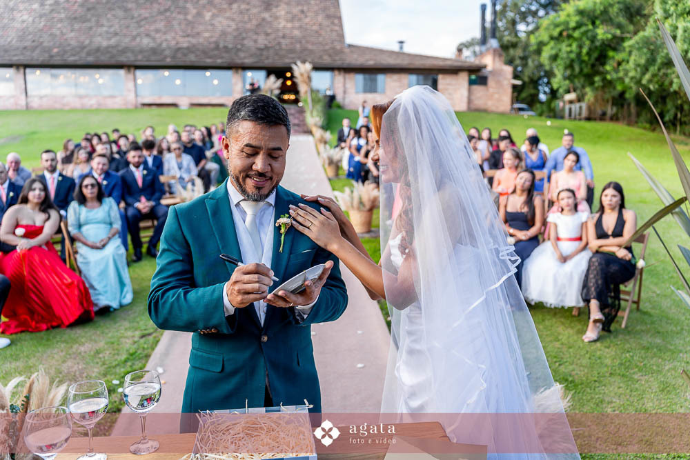 casamento curitiba-fotografo de casamento curitiba-casamento ao ar livre-noiva-vestido de noiva-casamento 2027-noiva de cabelo solto-casamento no jardim-ensaio casal externo-wedding-casamento 2026-casamento 2027-casamento do ano-madrinhas de casamento-wed