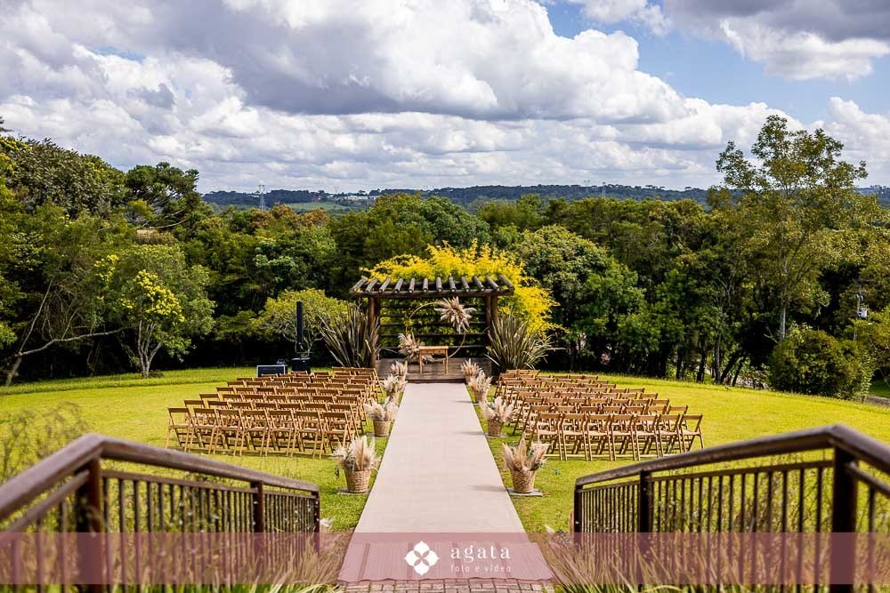 casamento curitiba-fotografo de casamento curitiba-casamento ao ar livre-noiva-vestido de noiva-casamento 2027-noiva de cabelo solto-casamento no jardim-ensaio casal externo-wedding-casamento 2026-casamento 2027-casamento do ano-madrinhas de casamento-wed