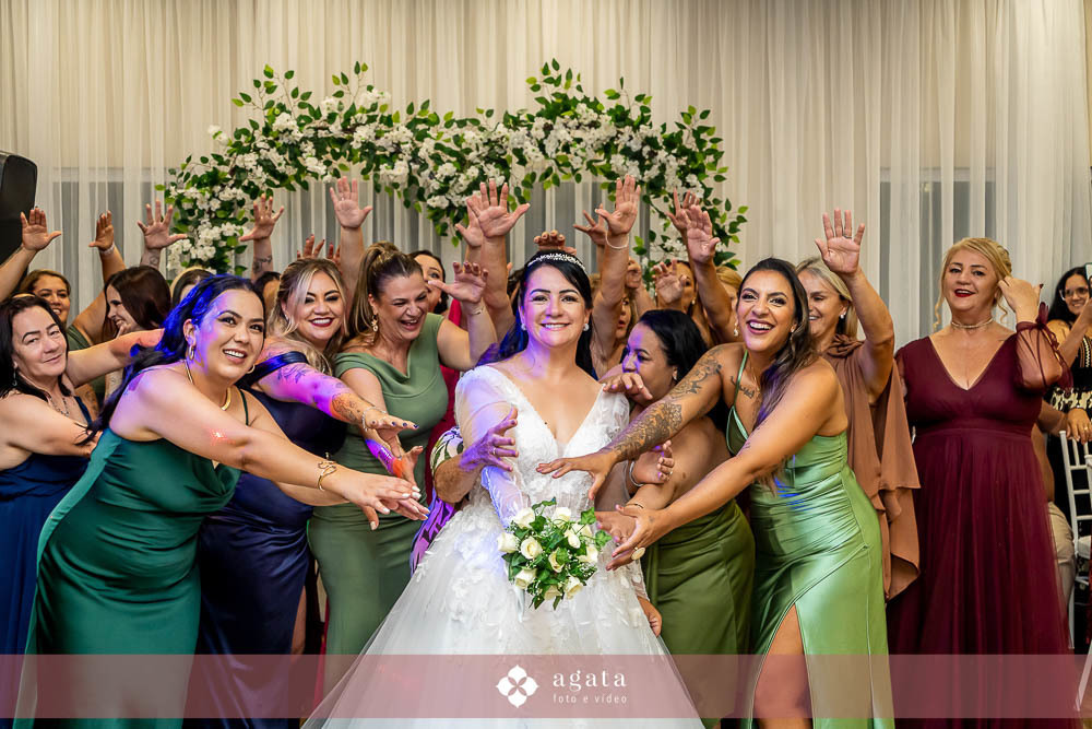 casamento ao ar livre-casamento curitiba-casamento-fotografo de casamento-fotografo curitiba-vestido de noiva-anel de noivado-casamento 2027-casamento-casamento do ano-noiva-wedding-fotografo de casamento curitiba-fotografo de casamento-wed-bride