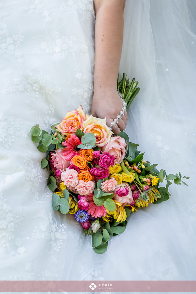 casamento curitiba-casamento catolico-casamento na igreja-fotografo de casamento-fotografo de familias-casamento-noiva-vesvido de noiva-casamento na igreja-matrimonio-casamento durante o dia-fotografo de familias-wedding-casamento 2025