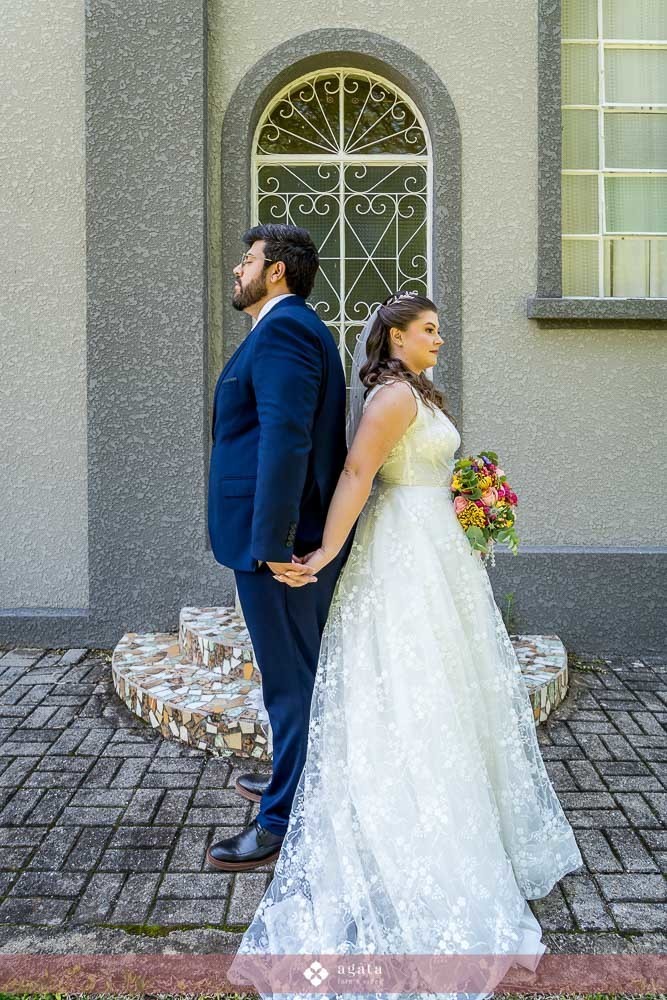 casamento curitiba-casamento catolico-casamento na igreja-fotografo de casamento-fotografo de familias-casamento-noiva-vesvido de noiva-casamento na igreja-matrimonio-casamento durante o dia-fotografo de familias-wedding-casamento 2025