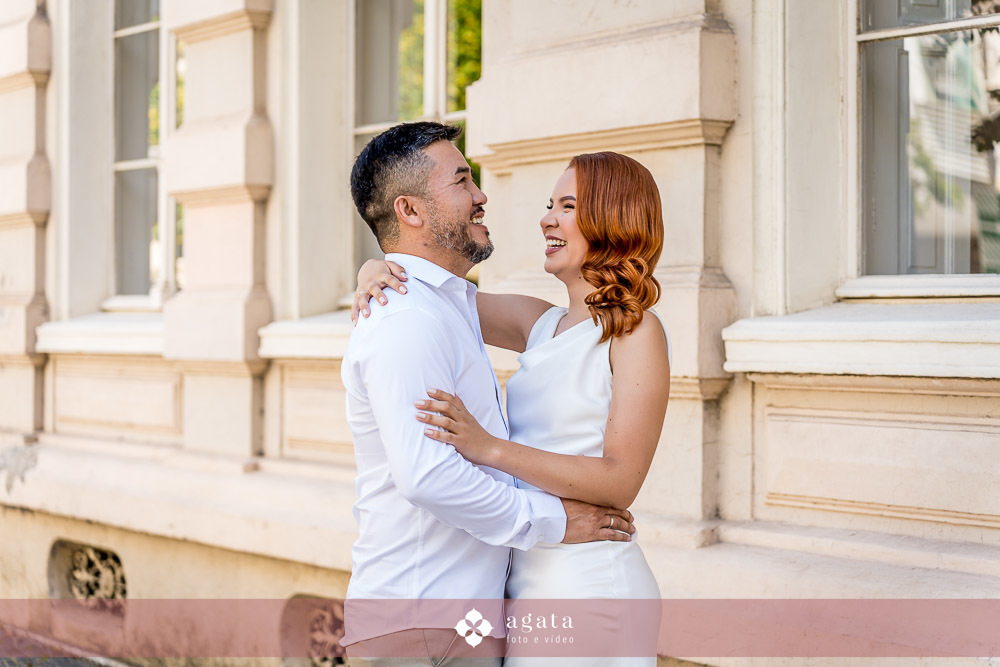 ensaio pre wedding-ensaio pre casamento-ensaio casal urbano-fotografo de casamento-fotografo de casamento curitiba-ensaio de casal urbano-ensaio de casal com vinho-pre wedding-pre wed-casal-fotografo de casamento-wedding-cwb-noivos