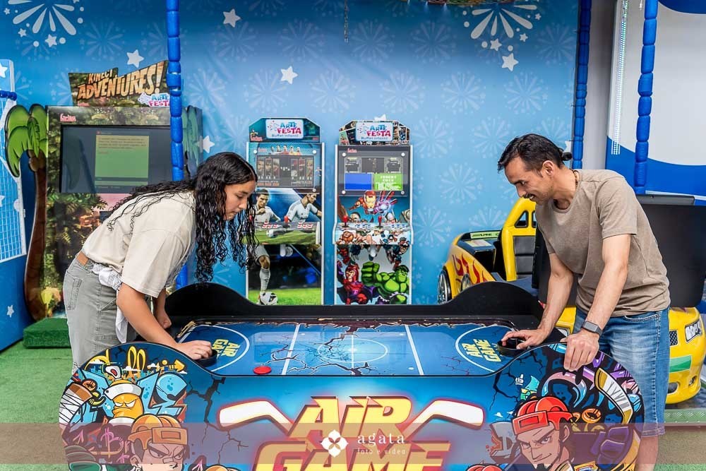 aniversaio de um ano-fotografo de familias-fotografo curitiba-aniversario safari-um aninho-festa safari-decoracao safari-festa de um ano menino-festa infantil-aniversario de crianca-aniversario infantil safari-festa no safari-um aninho festa