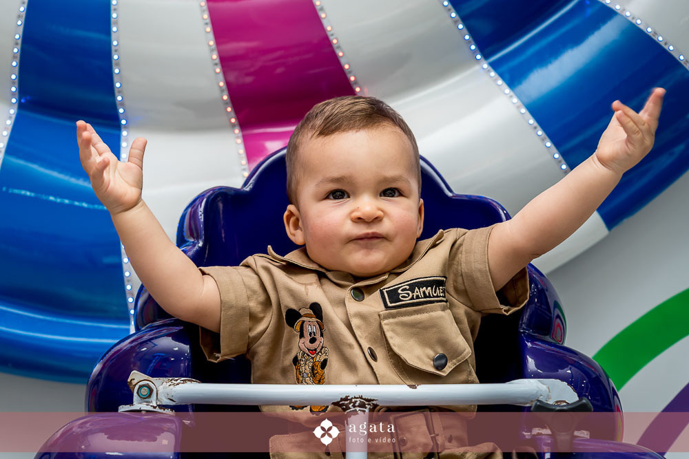 aniversaio de um ano-fotografo de familias-fotografo curitiba-aniversario safari-um aninho-festa safari-decoracao safari-festa de um ano menino-festa infantil-aniversario de crianca-aniversario infantil safari-festa no safari-um aninho festa