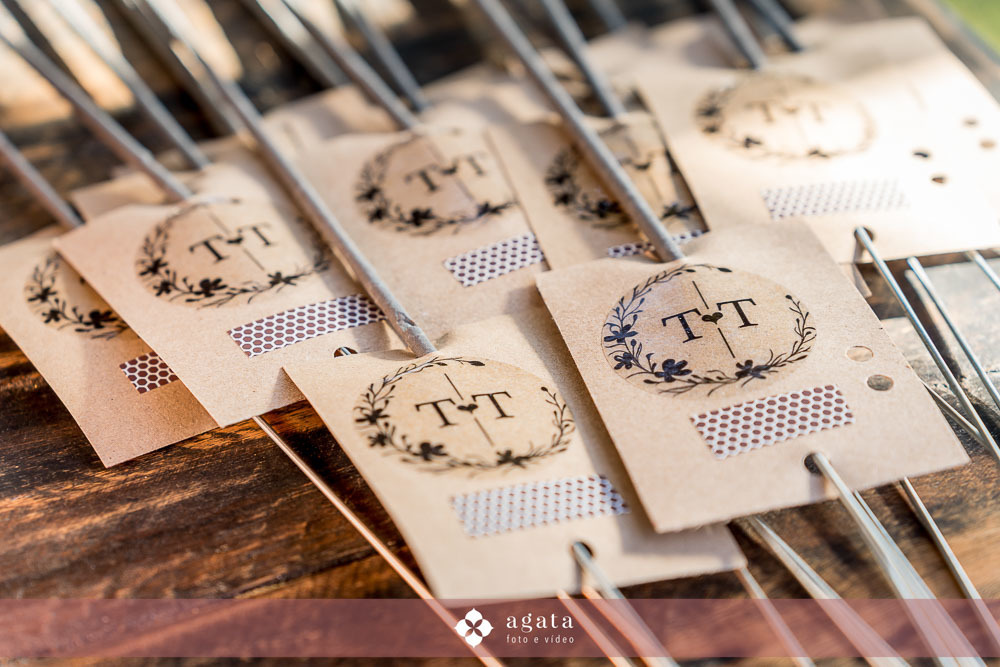 casamento ao ar livre-fotografo de casamento-casamento curitiba-casamento-wedding-fotografo curitiba-casamento ao ar livre curitiba-casamento ar livre-vestido de noiva-fotografo cwb-noivos-noiva-decoração de casamento-wed-making of noiva-noiva ruiva