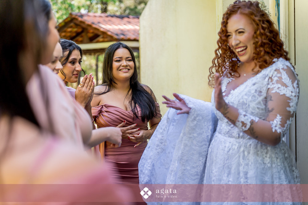 casamento ao ar livre-fotografo de casamento-casamento curitiba-casamento-wedding-fotografo curitiba-casamento ao ar livre curitiba-casamento ar livre-vestido de noiva-fotografo cwb-noivos-noiva-decoração de casamento-wed-making of noiva-noiva ruiva