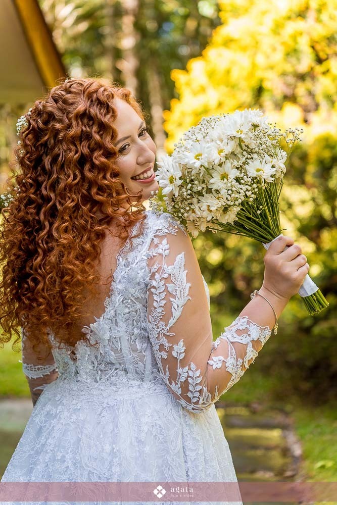 casamento ao ar livre-fotografo de casamento-casamento curitiba-casamento-wedding-fotografo curitiba-casamento ao ar livre curitiba-casamento ar livre-vestido de noiva-fotografo cwb-noivos-noiva-decoração de casamento-wed-making of noiva-noiva ruiva