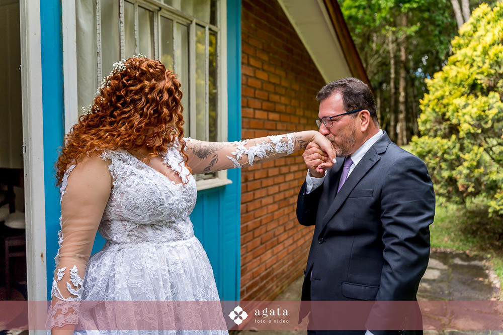 casamento ao ar livre-fotografo de casamento-casamento curitiba-casamento-wedding-fotografo curitiba-casamento ao ar livre curitiba-casamento ar livre-vestido de noiva-fotografo cwb-noivos-noiva-decoração de casamento-wed-making of noiva-noiva ruiva