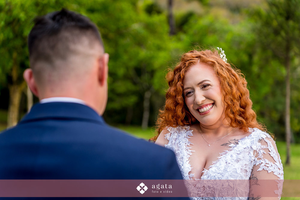 casamento ao ar livre-fotografo de casamento-casamento curitiba-casamento-wedding-fotografo curitiba-casamento ao ar livre curitiba-casamento ar livre-vestido de noiva-fotografo cwb-noivos-noiva-decoração de casamento-wed-making of noiva-noiva ruiva