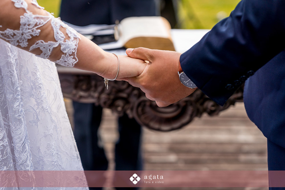 casamento ao ar livre-fotografo de casamento-casamento curitiba-casamento-wedding-fotografo curitiba-casamento ao ar livre curitiba-casamento ar livre-vestido de noiva-fotografo cwb-noivos-noiva-decoração de casamento-wed-making of noiva-noiva ruiva