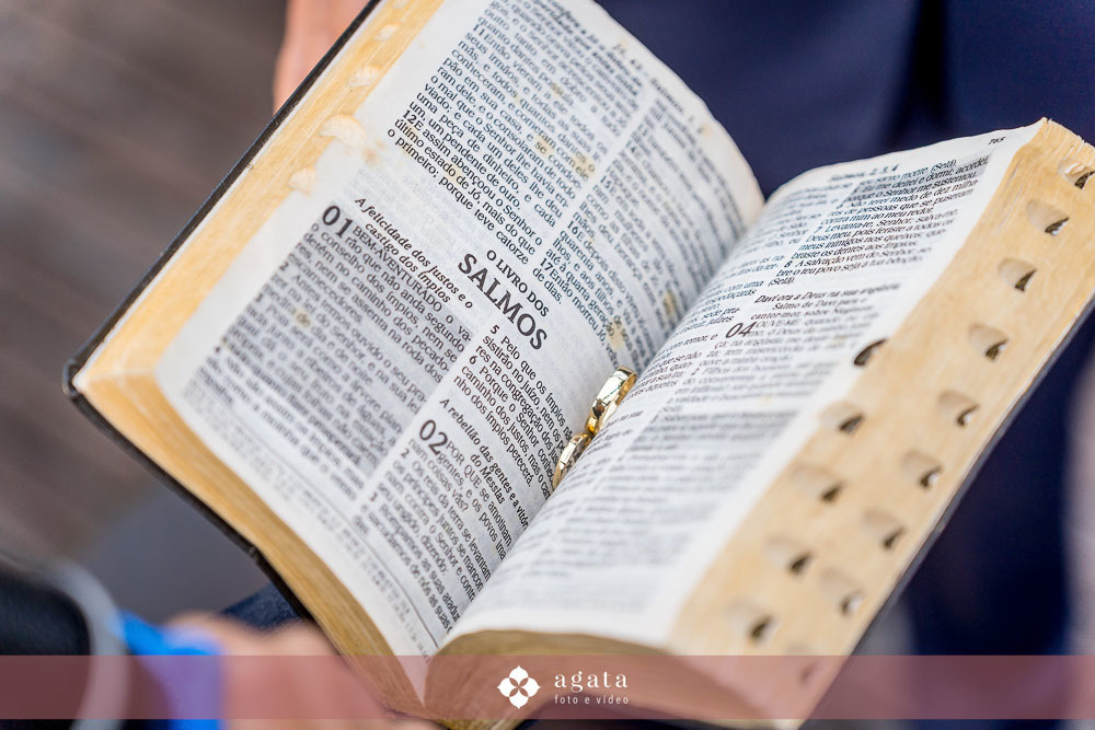 casamento ao ar livre-fotografo de casamento-casamento curitiba-casamento-wedding-fotografo curitiba-casamento ao ar livre curitiba-casamento ar livre-vestido de noiva-fotografo cwb-noivos-noiva-decoração de casamento-wed-making of noiva-noiva ruiva