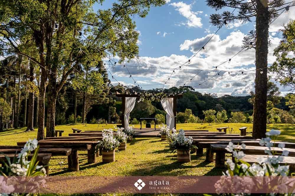 casamento ao ar livre-fotografo de casamento-casamento curitiba-casamento-wedding-fotografo curitiba-casamento ao ar livre curitiba-casamento ar livre-vestido de noiva-fotografo cwb-noivos-noiva-decoração de casamento-wed-making of noiva-noiva ruiva