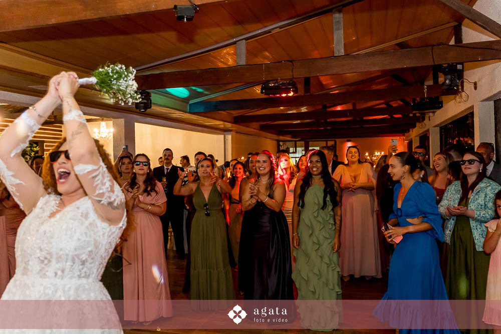 casamento ao ar livre-fotografo de casamento-casamento curitiba-casamento-wedding-fotografo curitiba-casamento ao ar livre curitiba-casamento ar livre-vestido de noiva-fotografo cwb-noivos-noiva-decoração de casamento-wed-making of noiva-noiva ruiva