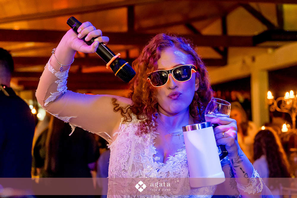 casamento ao ar livre-fotografo de casamento-casamento curitiba-casamento-wedding-fotografo curitiba-casamento ao ar livre curitiba-casamento ar livre-vestido de noiva-fotografo cwb-noivos-noiva-decoração de casamento-wed-making of noiva-noiva ruiva