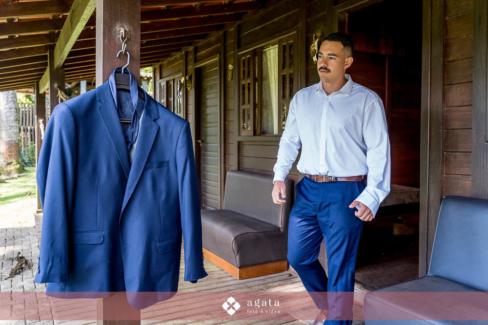 casamento ao ar livre-fotografo de casamento-casamento curitiba-casamento-wedding-fotografo curitiba-casamento ao ar livre curitiba-casamento ar livre-vestido de noiva-fotografo cwb-noivos-noiva-decoração de casamento-wed-making of noiva-noiva ruiva