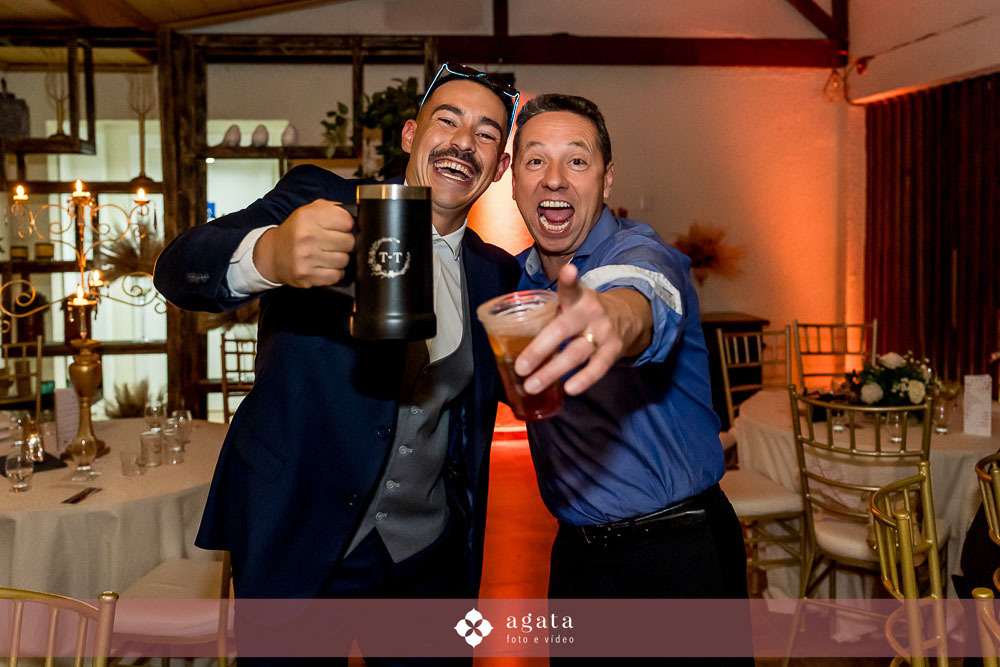 casamento ao ar livre-fotografo de casamento-casamento curitiba-casamento-wedding-fotografo curitiba-casamento ao ar livre curitiba-casamento ar livre-vestido de noiva-fotografo cwb-noivos-noiva-decoração de casamento-wed-making of noiva-noiva ruiva