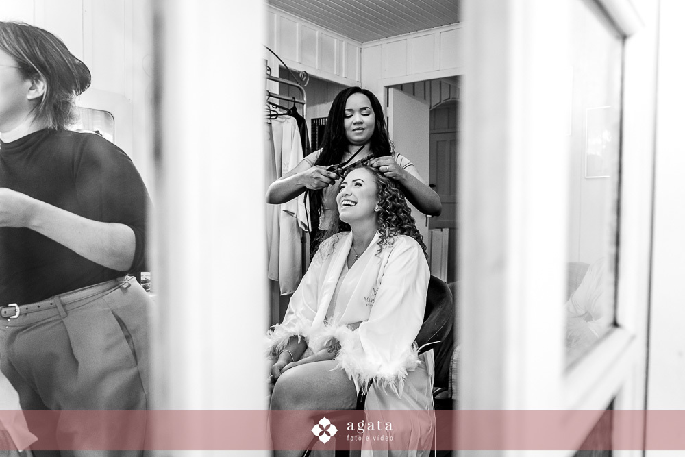 casamento ao ar livre-fotografo de casamento-casamento curitiba-casamento-wedding-fotografo curitiba-casamento ao ar livre curitiba-casamento ar livre-vestido de noiva-fotografo cwb-noivos-noiva-decoração de casamento-wed-making of noiva-noiva ruiva