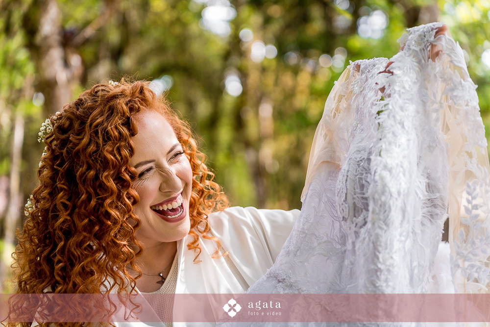 casamento ao ar livre-fotografo de casamento-casamento curitiba-casamento-wedding-fotografo curitiba-casamento ao ar livre curitiba-casamento ar livre-vestido de noiva-fotografo cwb-noivos-noiva-decoração de casamento-wed-making of noiva-noiva ruiva