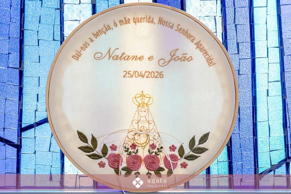 casamento na igreja-casamento curitiba-fotografo de casamento-casamento curitiba-fotografo cwb-vestido de noiva-noiva curitibana-casamento catolico-casamento na igreja catolica-casamento catolico curitiba-casamento na igreja-noivos catolicos-noivos 