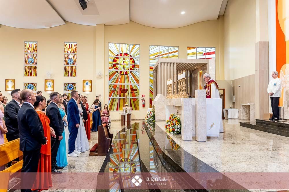 casamento na igreja-casamento curitiba-fotografo de casamento-casamento curitiba-fotografo cwb-vestido de noiva-noiva curitibana-casamento catolico-casamento na igreja catolica-casamento catolico curitiba-casamento na igreja-noivos catolicos-noivos 