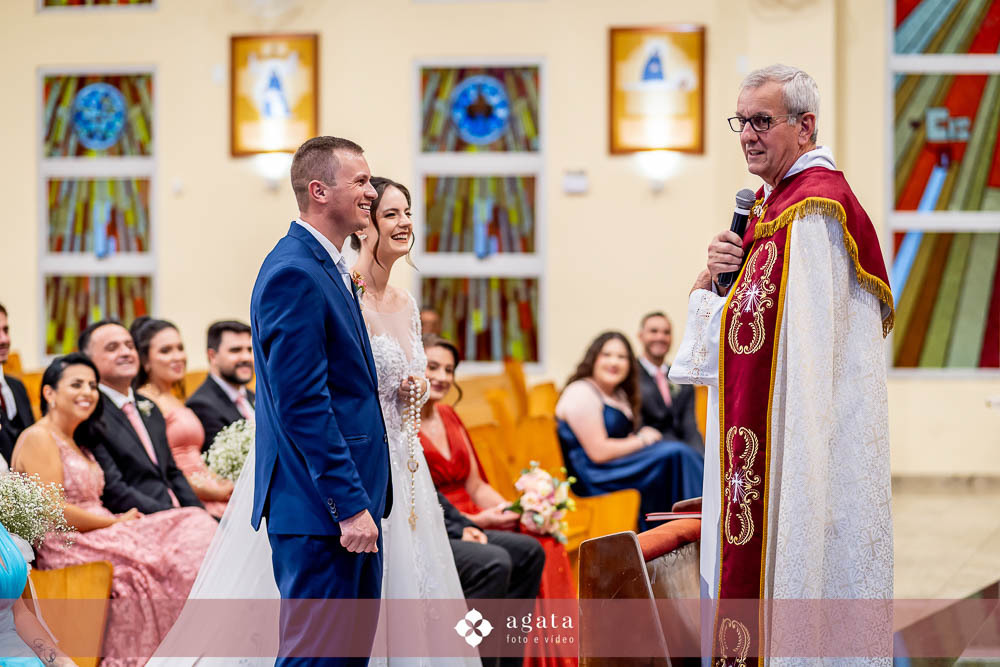 casamento na igreja-casamento curitiba-fotografo de casamento-casamento curitiba-fotografo cwb-vestido de noiva-noiva curitibana-casamento catolico-casamento na igreja catolica-casamento catolico curitiba-casamento na igreja-noivos catolicos-noivos 
