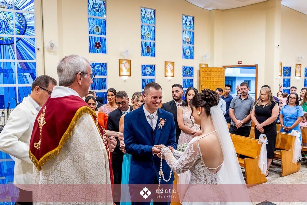 casamento na igreja-casamento curitiba-fotografo de casamento-casamento curitiba-fotografo cwb-vestido de noiva-noiva curitibana-casamento catolico-casamento na igreja catolica-casamento catolico curitiba-casamento na igreja-noivos catolicos-noivos 