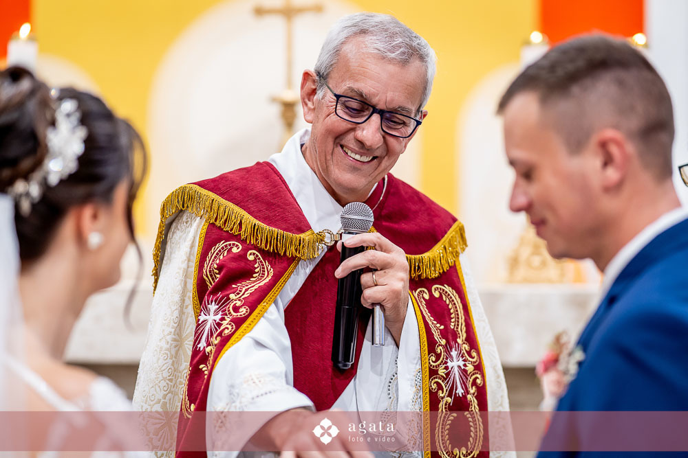 casamento na igreja-casamento curitiba-fotografo de casamento-casamento curitiba-fotografo cwb-vestido de noiva-noiva curitibana-casamento catolico-casamento na igreja catolica-casamento catolico curitiba-casamento na igreja-noivos catolicos-noivos 