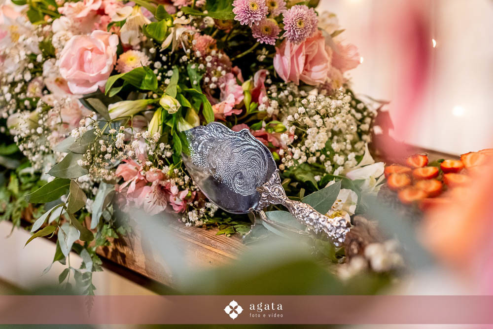 casamento na igreja-casamento curitiba-fotografo de casamento-casamento curitiba-fotografo cwb-vestido de noiva-noiva curitibana-casamento catolico-casamento na igreja catolica-casamento catolico curitiba-casamento na igreja-noivos catolicos-noivos 
