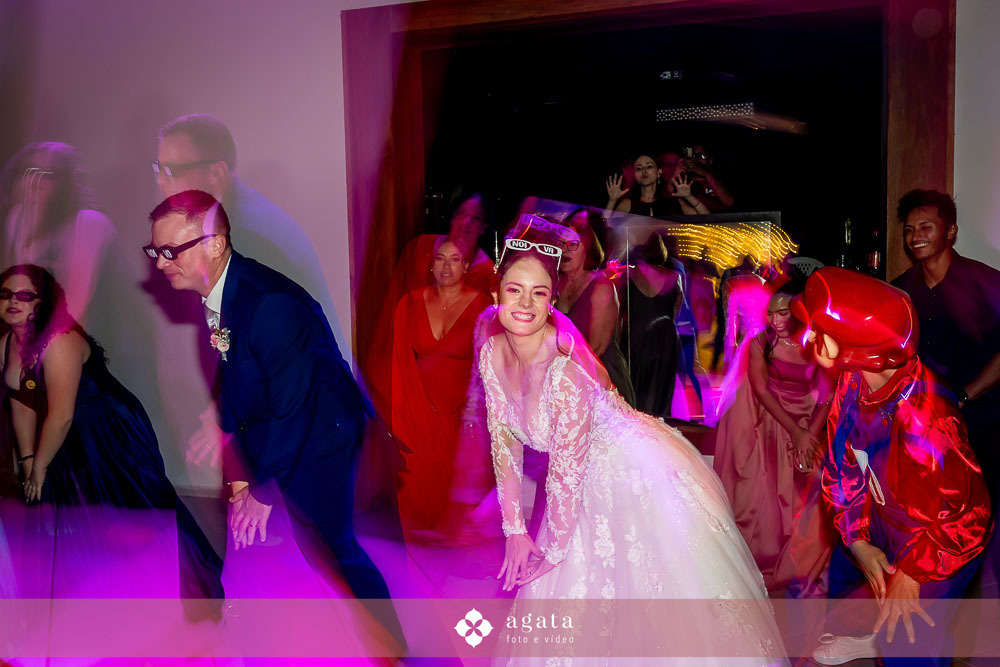 casamento na igreja-casamento curitiba-fotografo de casamento-casamento curitiba-fotografo cwb-vestido de noiva-noiva curitibana-casamento catolico-casamento na igreja catolica-casamento catolico curitiba-casamento na igreja-noivos catolicos-noivos 