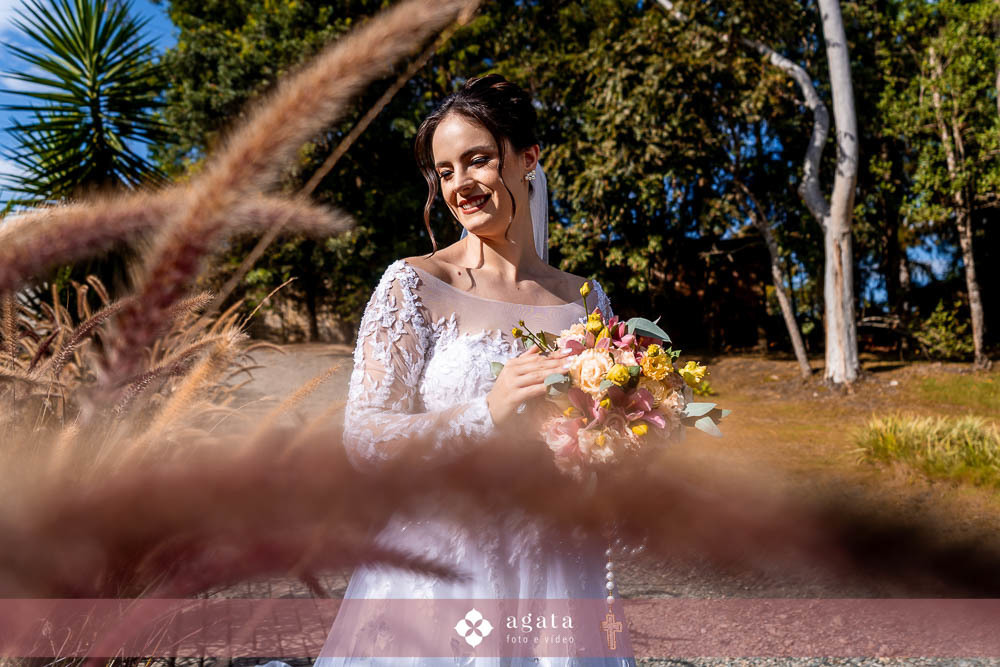 casamento na igreja-casamento curitiba-fotografo de casamento-casamento curitiba-fotografo cwb-vestido de noiva-noiva curitibana-casamento catolico-casamento na igreja catolica-casamento catolico curitiba-casamento na igreja-noivos catolicos-noivos 