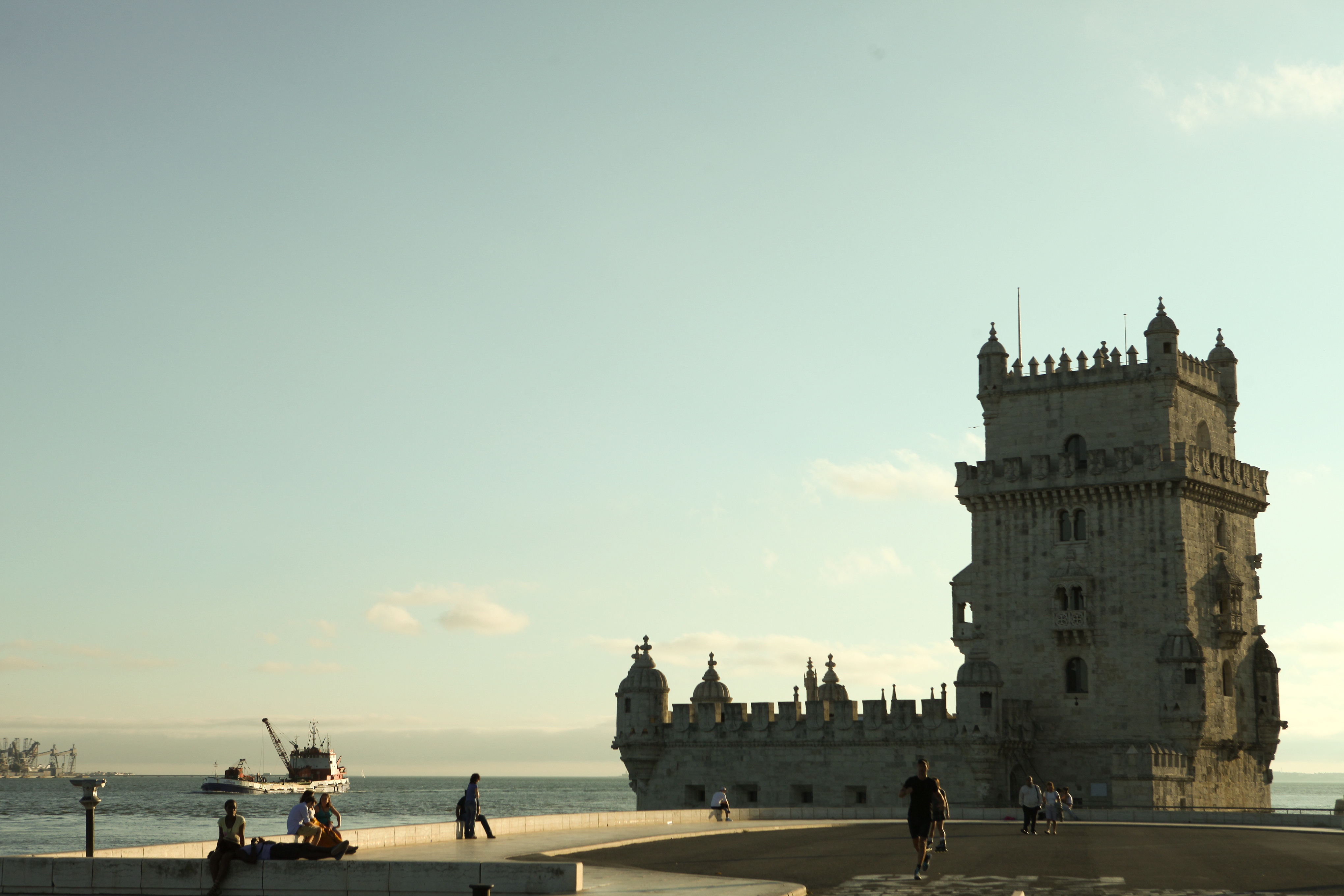 Ensaio de Casal - Dupla Maria Cecilia e Rodolfo - realizado em Portugal nas cidades de Lisboa, Porto e Fátima. Leo Matsuda Fotografias