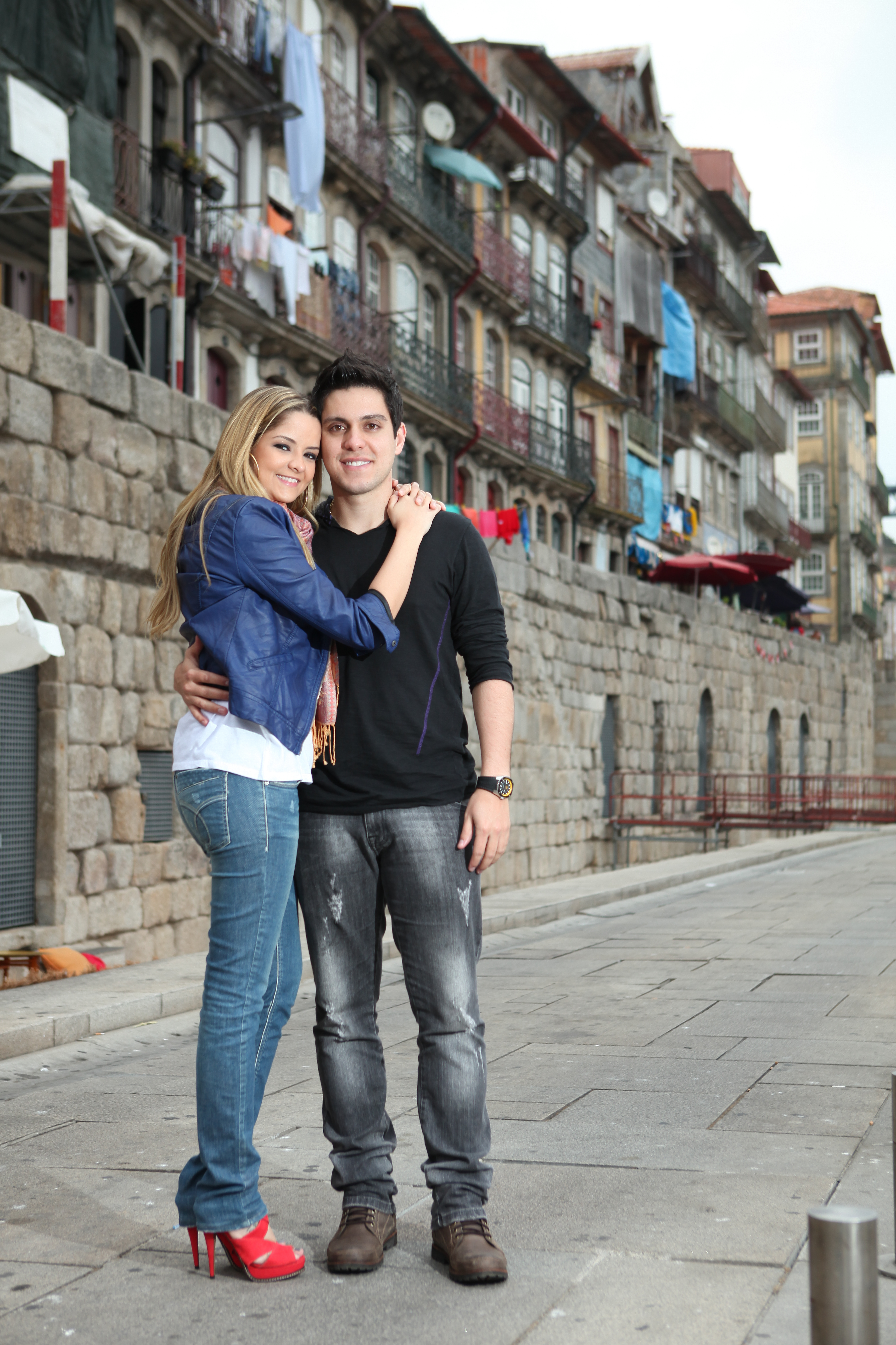 Ensaio de Casal - Dupla Maria Cecilia e Rodolfo - realizado em Portugal nas cidades de Lisboa, Porto e Fátima. Leo Matsuda Fotografias