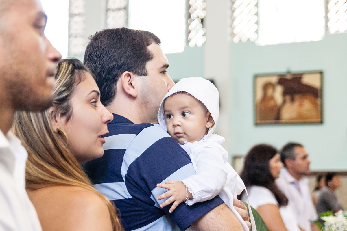 batizado do miguel ângelo, na igreja nossa senhora da consolata, benfica, rio de janeiro, rj