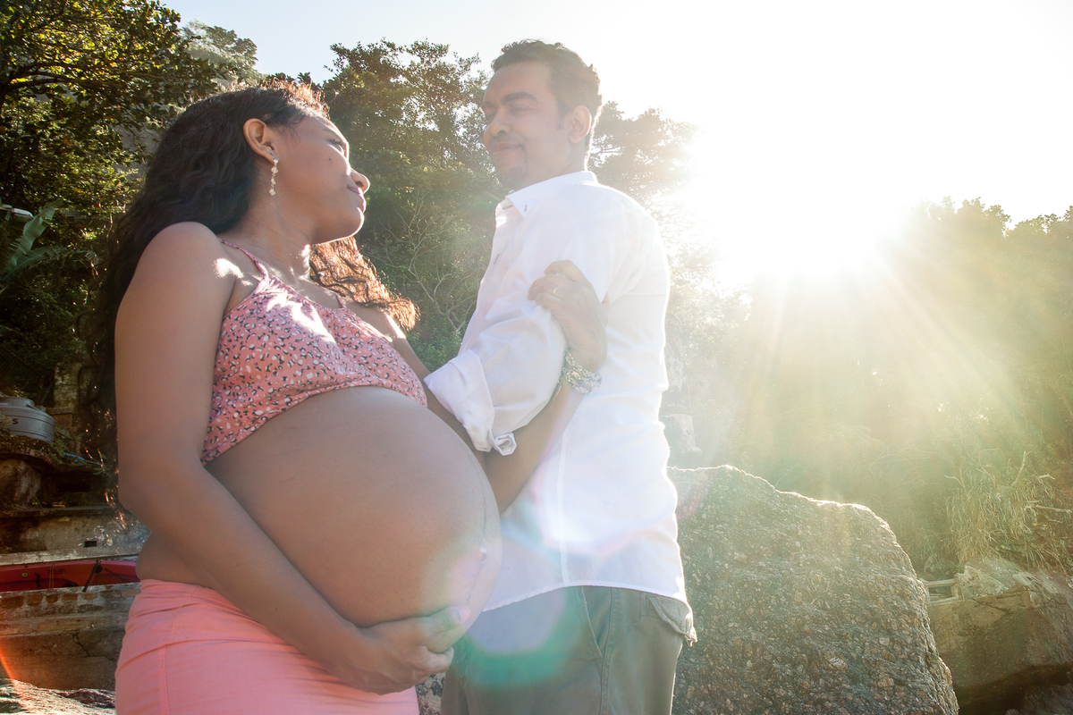 ensaio gestante de gêmeos na praia vermelha, urca, rio de janeiro, rj