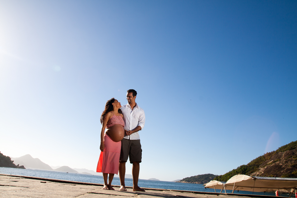ensaio gestante de gêmeos na praia vermelha, urca, rio de janeiro, rj