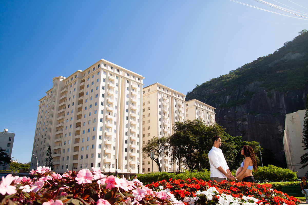 ensaio gestante de gêmeos na praia vermelha, urca, rio de janeiro, rj